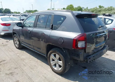 2015 Jeep Compass Latitude из США, поврежденный, VIN 1C4NJDEB0FD413042